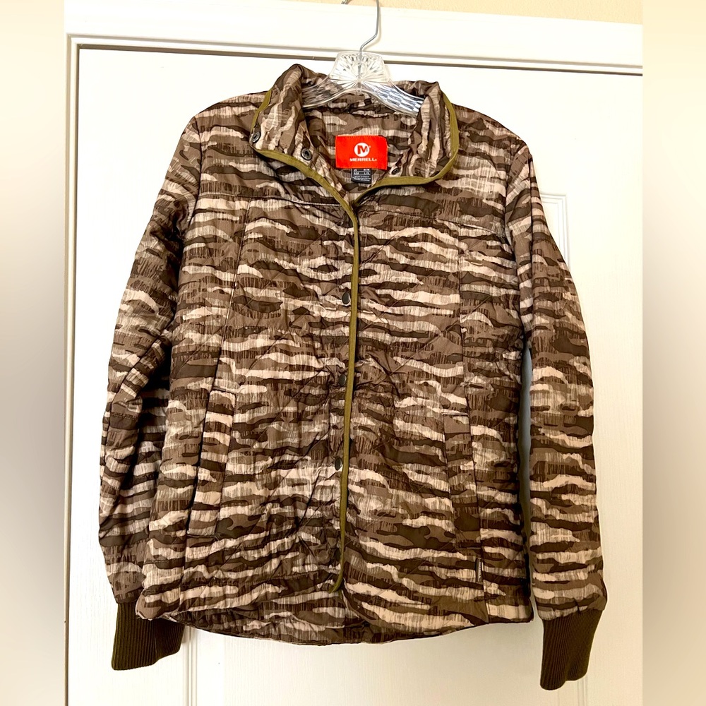 Merrell Women’s Medium Snap Front Green Camo